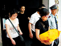 “葬花”告别仪式简单 “黛玉”陈晓旭朴素离去(图)